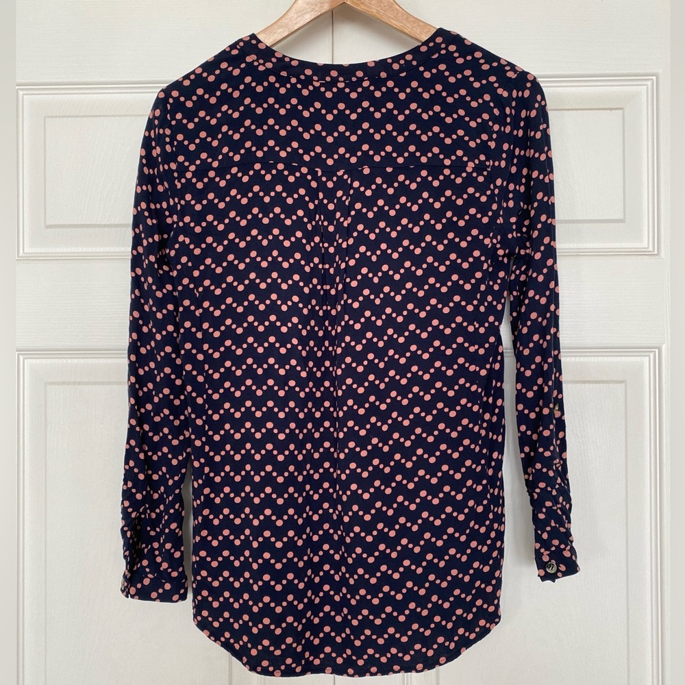 {Maeve} Polka Dot Button Down Blouse in Navy & Pink - Women's XS - Picture 3 of 5